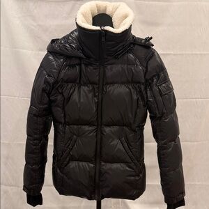 Aqua Black Puffer Jacket with Cream Lining